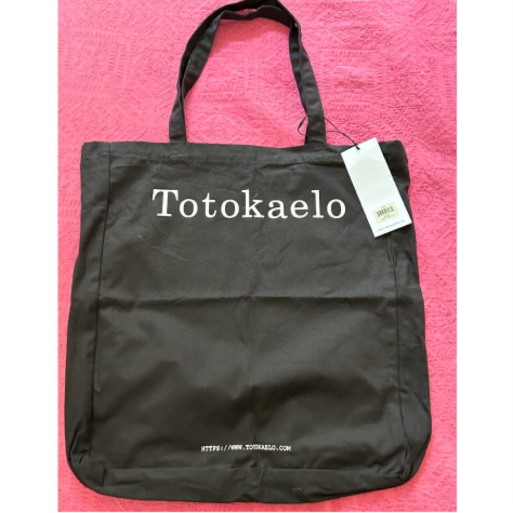 TOTOKAELO CANVAS TOTE WITH TAG - NEVER USED